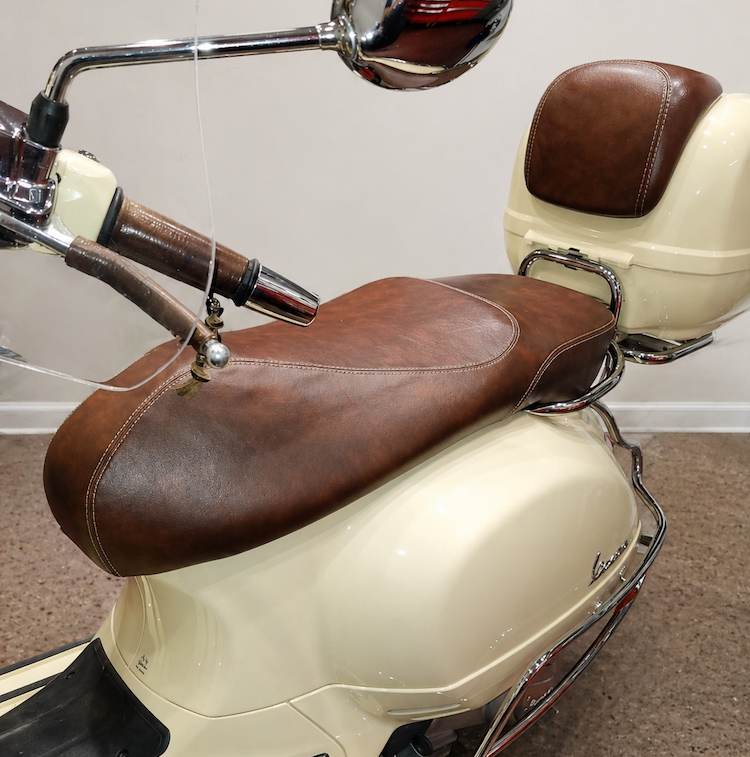 Vespa GTS whiskey brown seat cover and backrest pad set