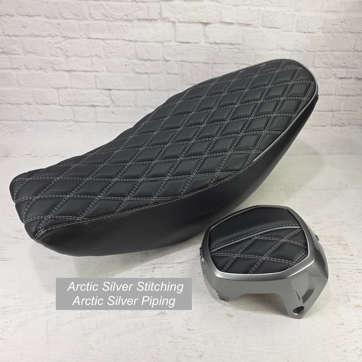 Honda Navi double-diamond seat cover with Arctic Silver stitching and piping
