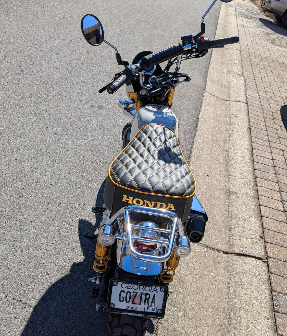Honda Monkey double-diamond stitch seat cover with piping