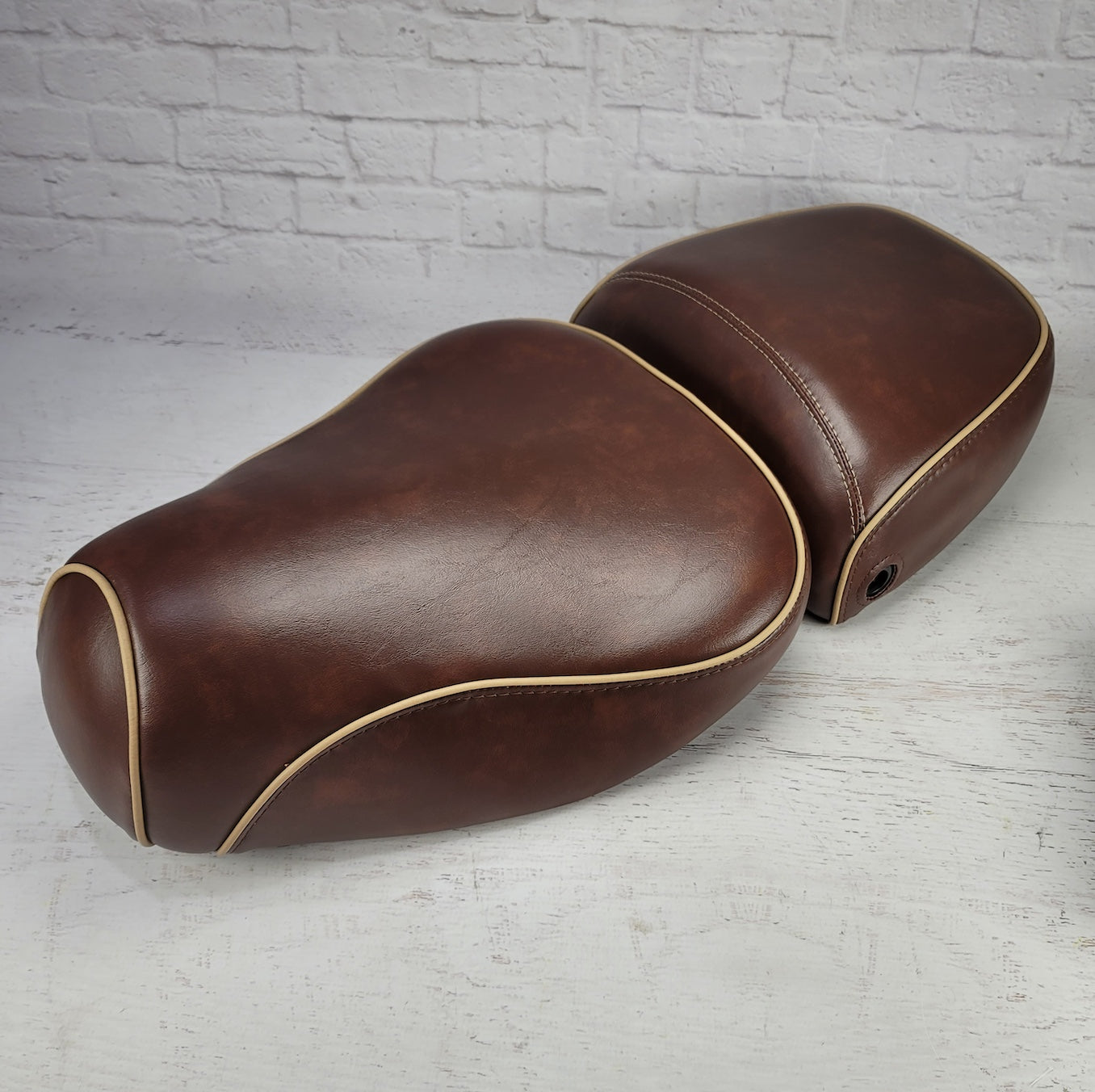 Vespa LXV Padded Distressed Whiskey Brown with Piping – Cheeky