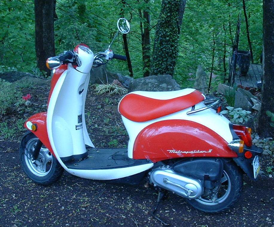 READY TO SHIP! 2002 - 2011 Honda Metropolitan Classic Two Tone Seat Cover, handmade Honda Metropolitan seat cover by Cheeky Seats, product detail view 9