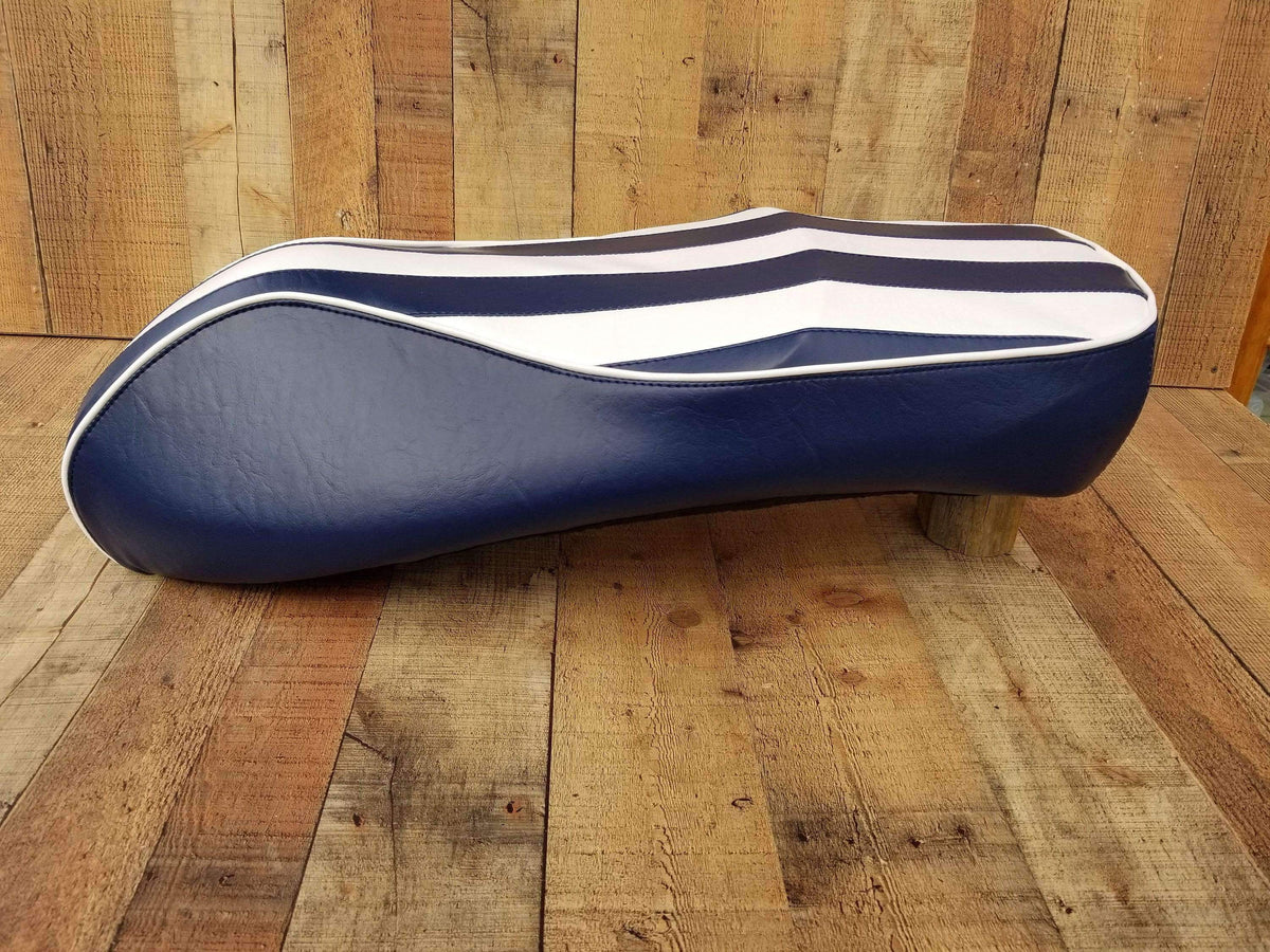 Vespa GTS Yacht Club seat cover detail