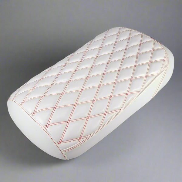 Maddog_long_Seat_WHITE_diamond