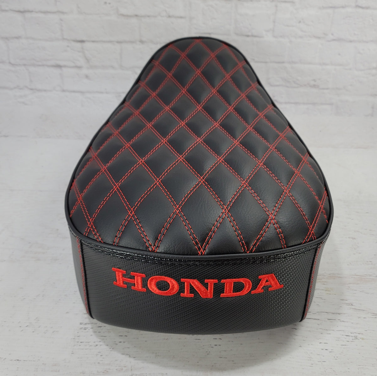 Honda Monkey double-diamond stitch seat cover with carbon-fiber sides