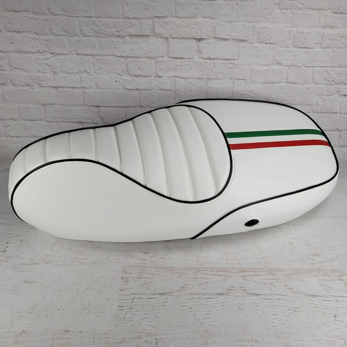 Vespa Sprint / Primavera Rosso Veloce Seat Cover with Italian Racing Stripe by Cheeky Seats