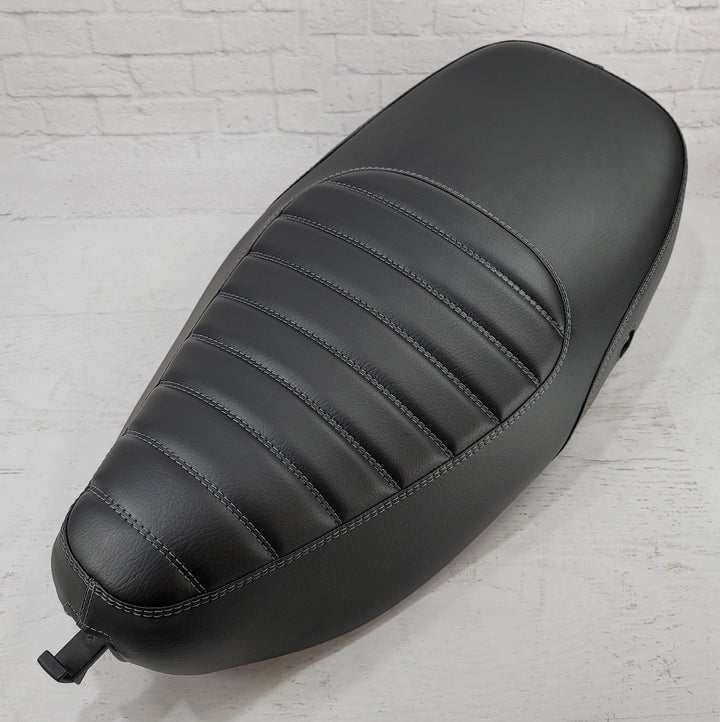 Vespa LX 50 / 125/ 150 Padded Seat Cover