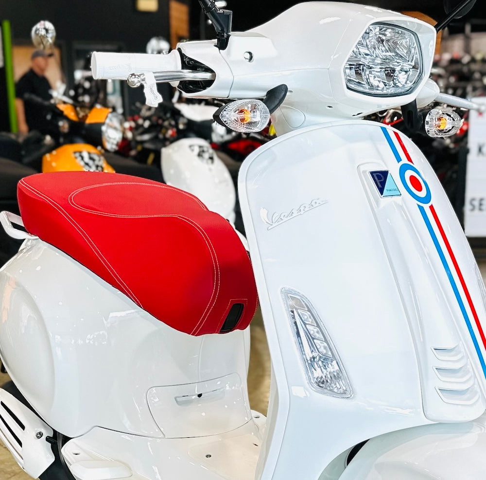 Vespa Primavera Sprint Seat Cover Matte Red – Cheeky Seats