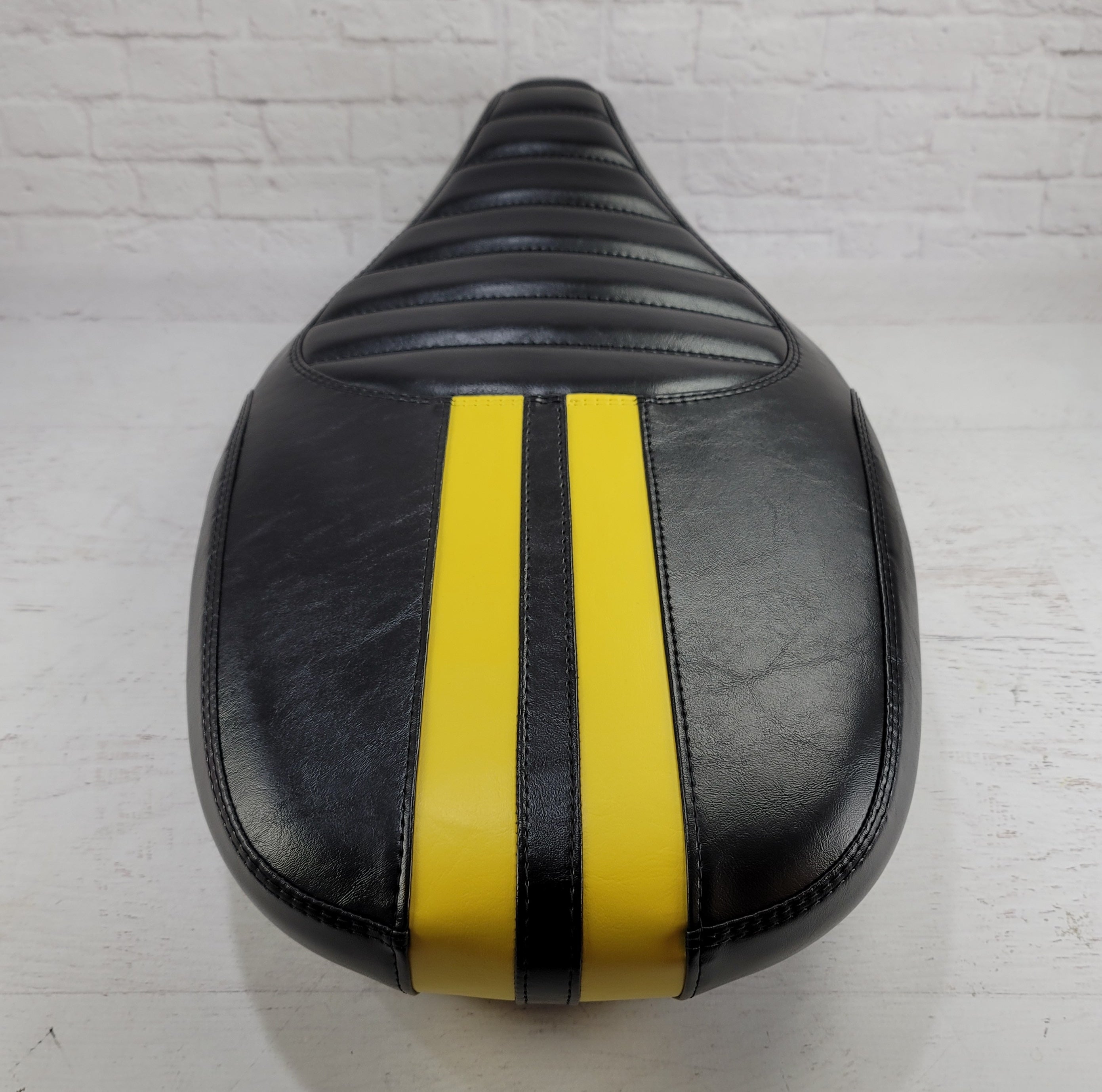 Vespa Sprint / Primavera Seat Cover Satin Black with Dual Racing