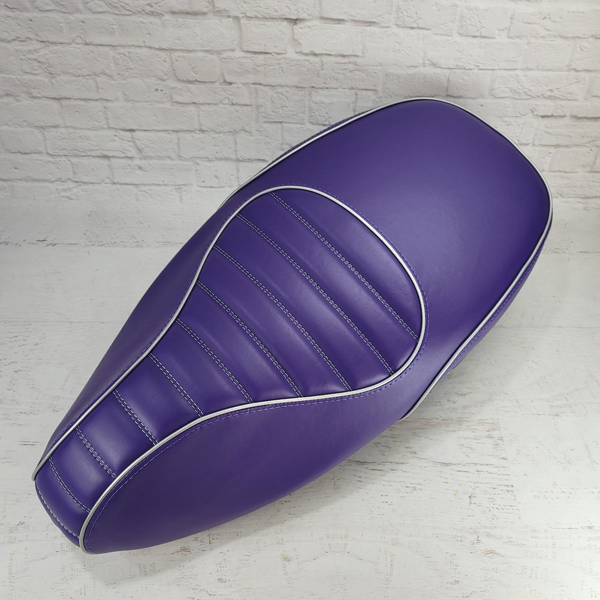 Vespa Sprint / Primavera PURPLE Padded Seat Cover – Cheeky Seats