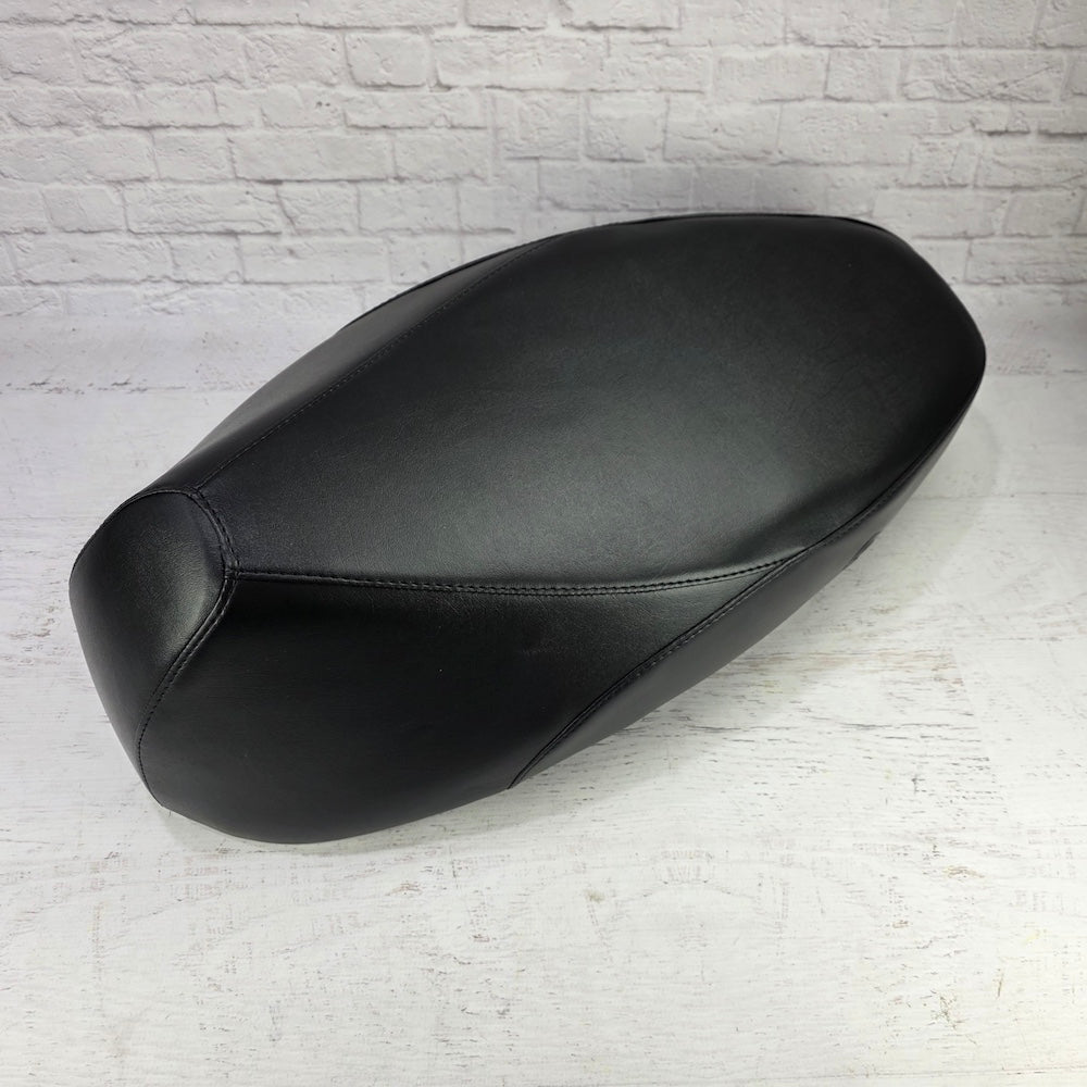 Kymco People 150 – Black Seat Cover